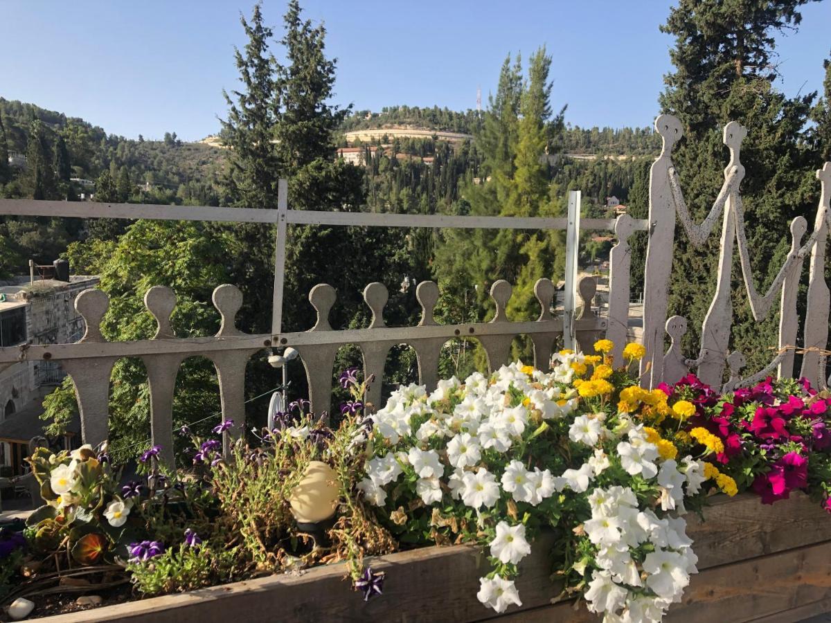 Sweet 'En Kerem View Bed & Breakfast Jerusalem Eksteriør bilde
