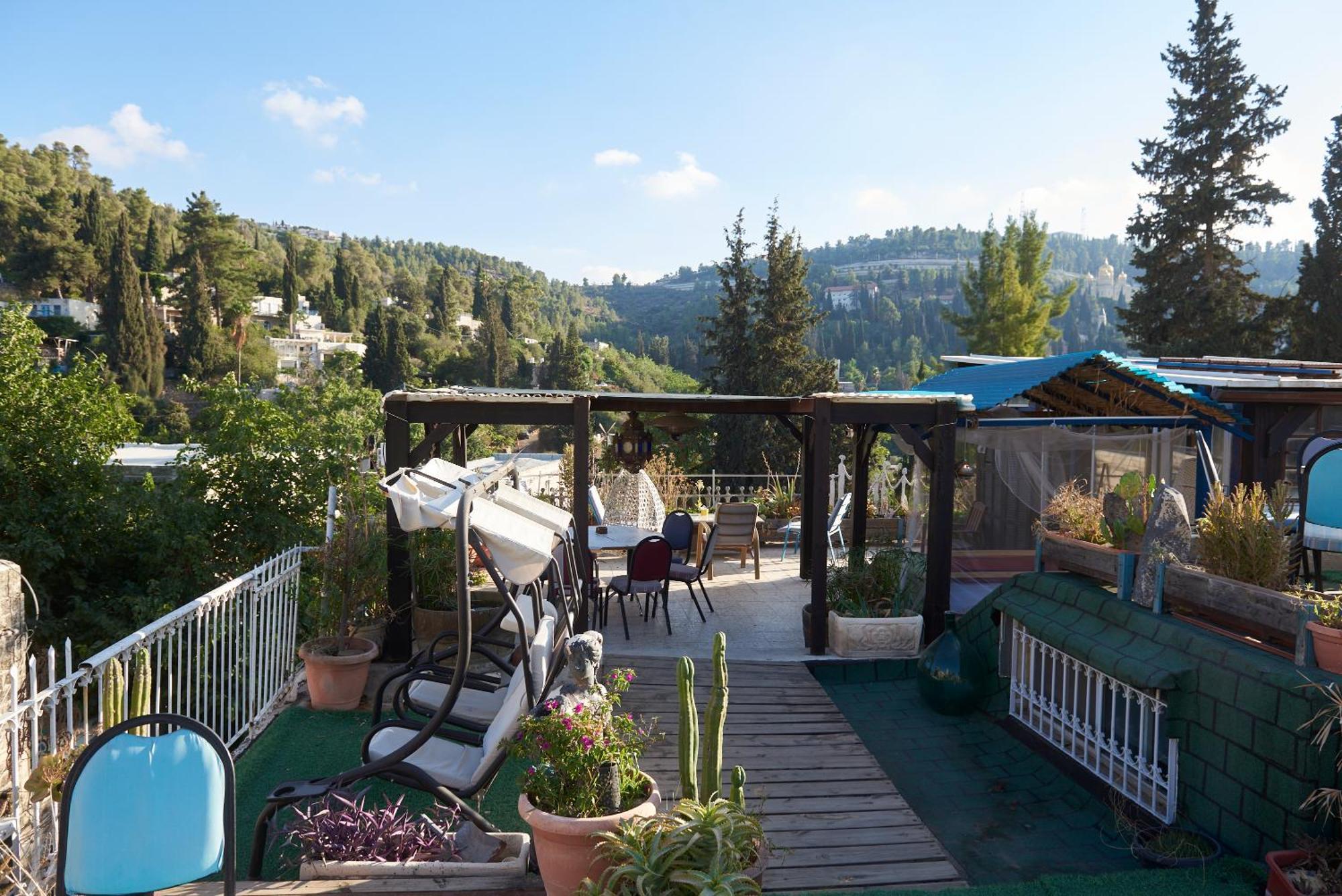 Sweet 'En Kerem View Bed & Breakfast Jerusalem Eksteriør bilde