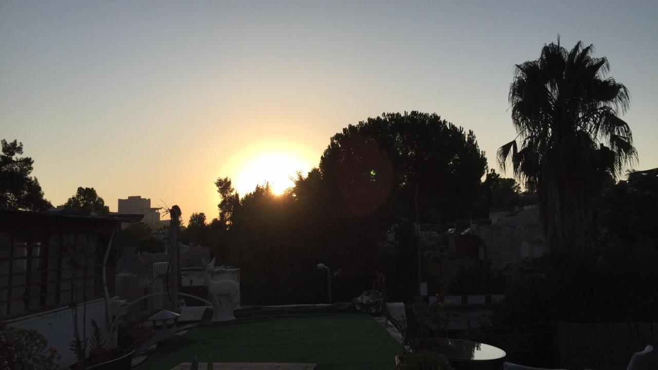 Sweet 'En Kerem View Bed & Breakfast Jerusalem Eksteriør bilde